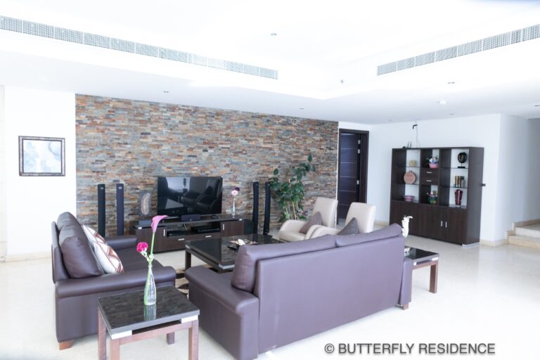 Living Room 4