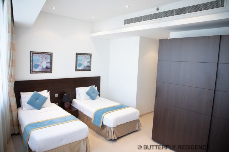 Twin Bed room